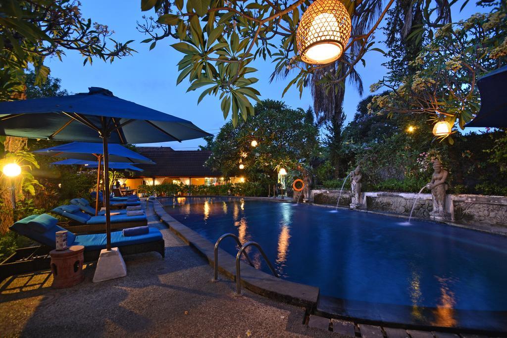 Puri Dewa Bharata Hotel & Villas Legian Exteriér fotografie