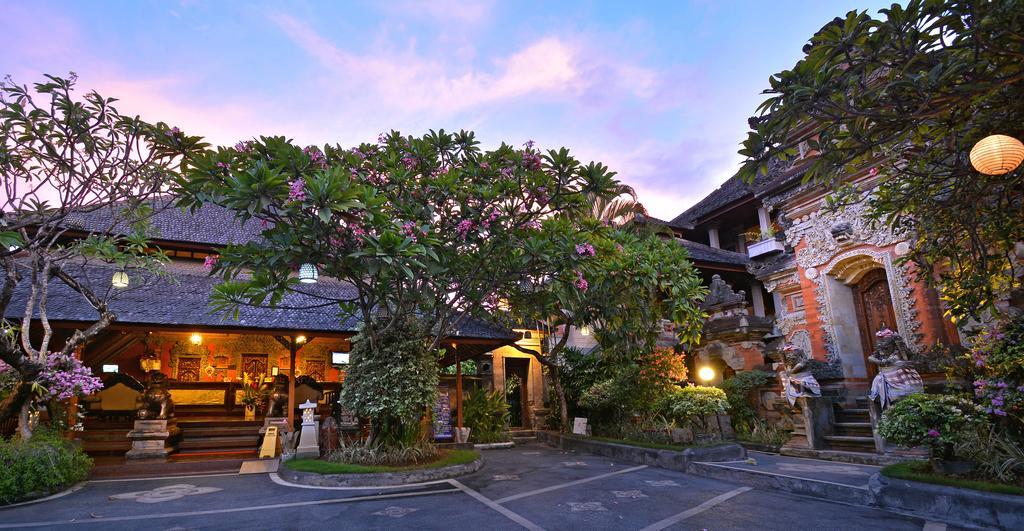 Puri Dewa Bharata Hotel & Villas Legian Exteriér fotografie