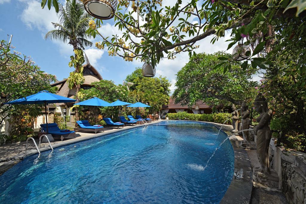 Puri Dewa Bharata Hotel & Villas Legian Exteriér fotografie